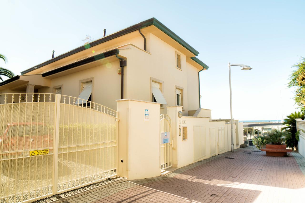 Residence Villa Livia San Vincenzo Exterior foto